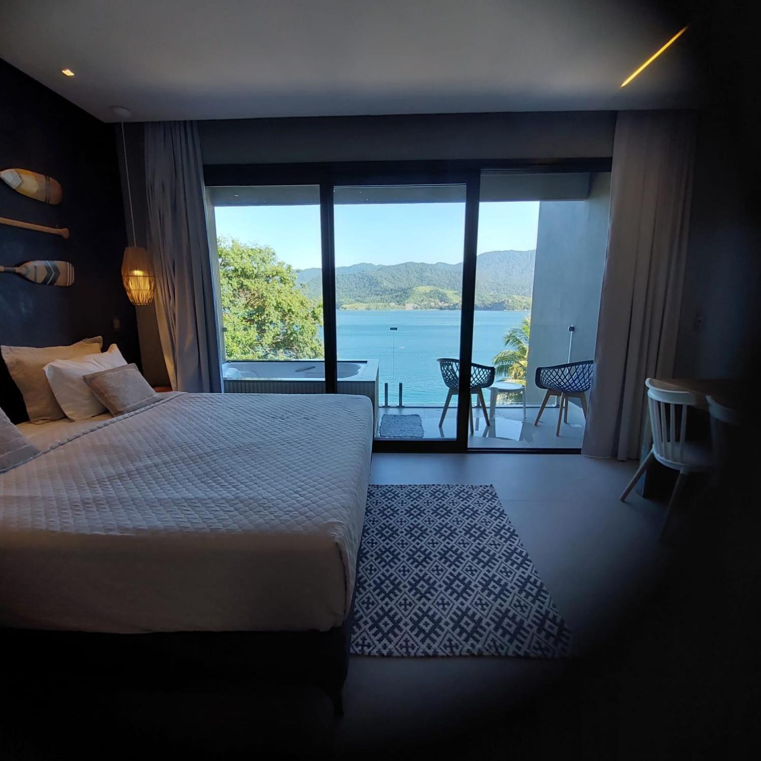 Suites Na Casa Da Praia Ilhabela Ruang foto